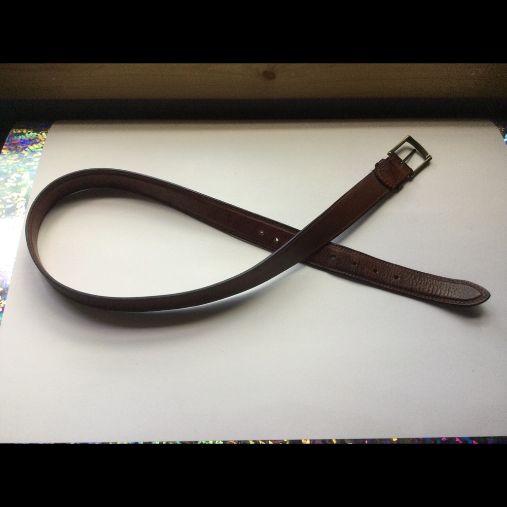 L L BEAN MEN’S LEATHER BELTw/BRASS BUCKLE  32”-38”